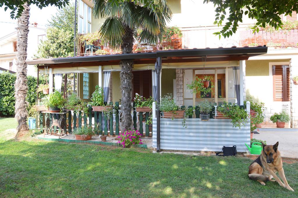 Giardino Apartment Umag Luaran gambar