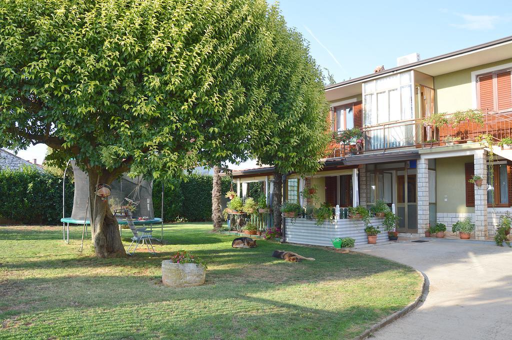 Giardino Apartment Umag Luaran gambar