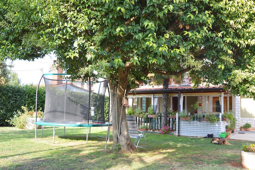Giardino Apartment Umag Luaran gambar